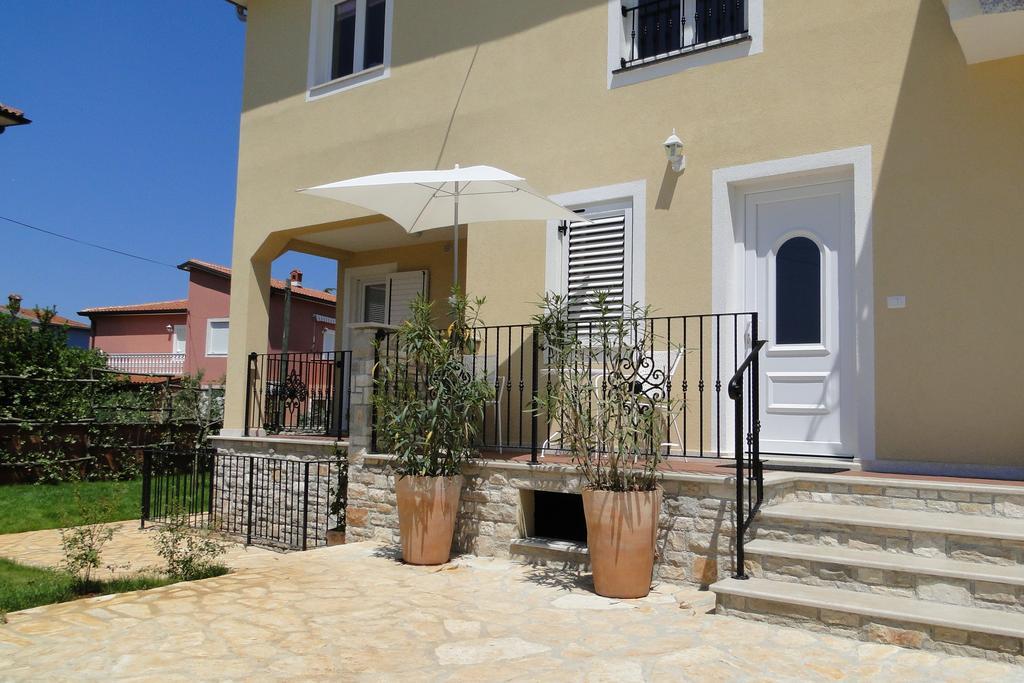 Apartments Villa Ela Умаг Екстер'єр фото